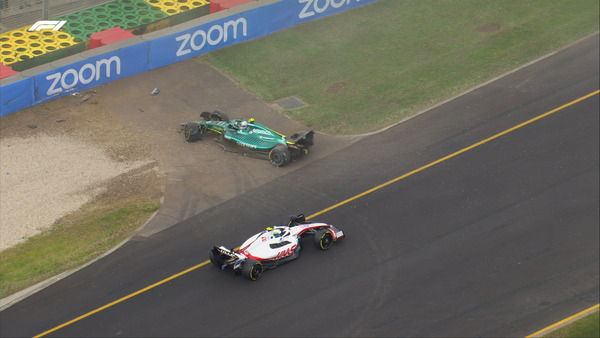 シューマッハがスロー走行でベッテルの安否を気遣う、無線でチームに確認:2022年F1オーストラリアGP 128