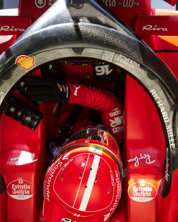 シャルル・ルクレール 2023年F1ヘルメット（BELL製ヘルメット）