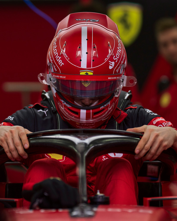 シャルル・ルクレール 2023年F1ヘルメット（BELL製ヘルメット）