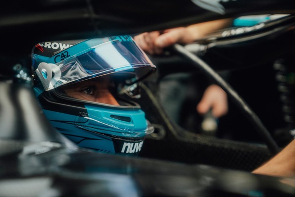 ジョージ・ラッセル 2023年F1ヘルメット（BELL製ヘルメット）レギュラーカラー