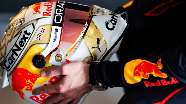 マックス・フェルスタッペンの2022年F1ヘルメット