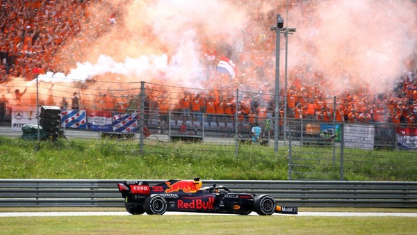 フェルスタッペン、オレンジの大応援団