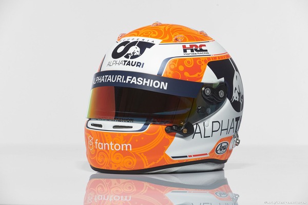 角田裕毅 2022年F1ヘルメット