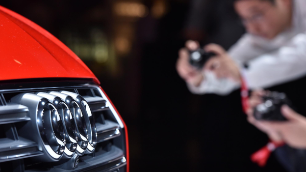 アウディ、マクラーレンを買収か