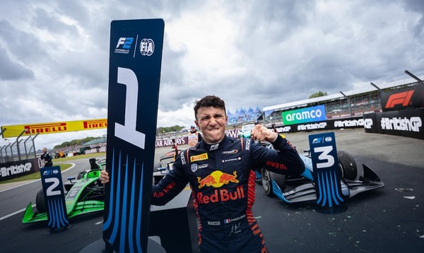 アイザック・ハジャー、2024年のシルバーストーンでF2優勝