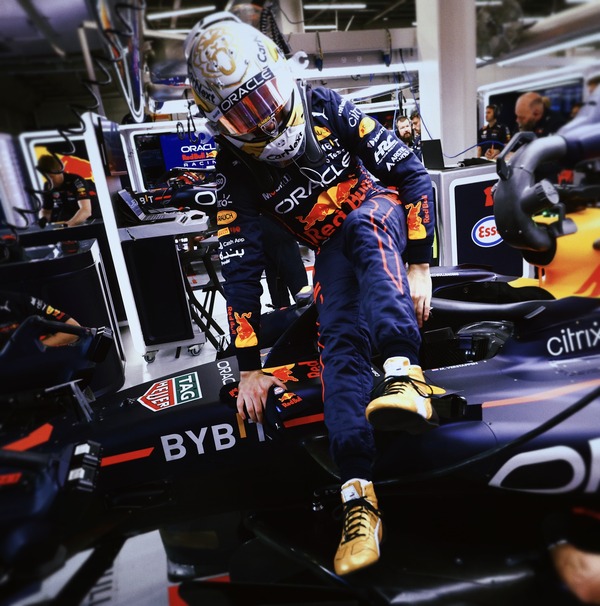 マックス・フェルスタッペンの2022年F1レーシングブーツ