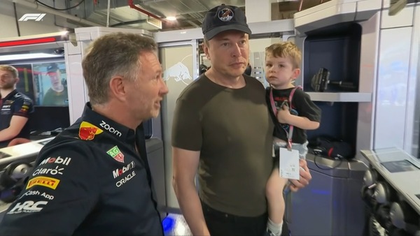 イーロン・マスク、クリスチャン・ホーナー、レッドブルのガレージ：2023年F1マイアミGP