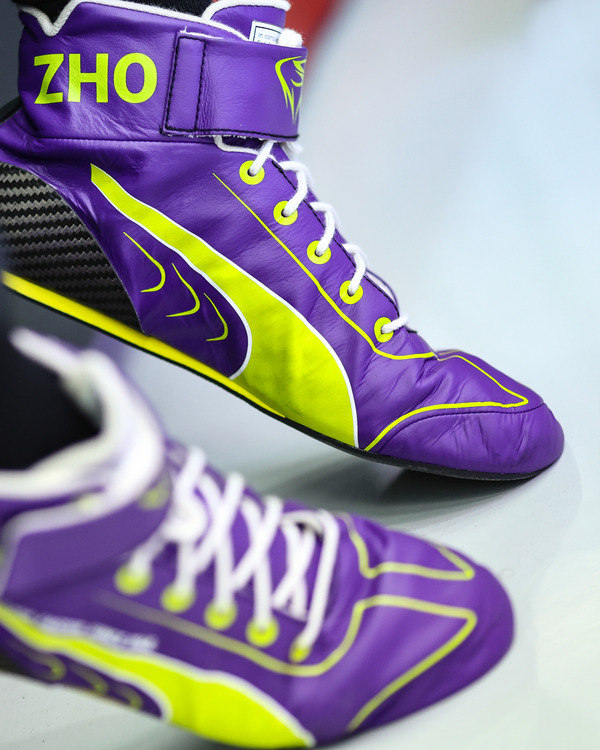 周冠宇 2023年F1レーシングブーツ