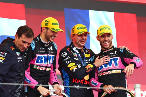 オコン、フェルスタッペン、ガスリー:2024年F1サンパウロGP表彰台