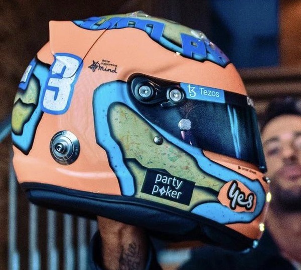 ダニエル・リチャルド 2022年F1ヘルメット