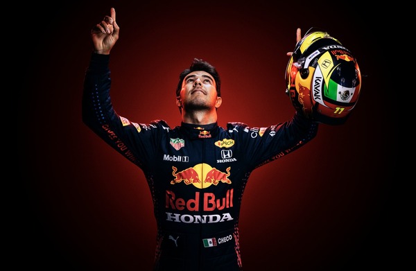 セルジオ・ペレス 2021年F1レーシングスーツ