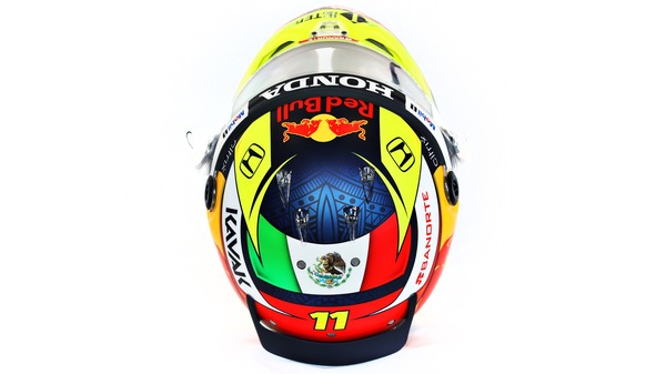 セルジオ・ペレス 2021年F1ヘルメット