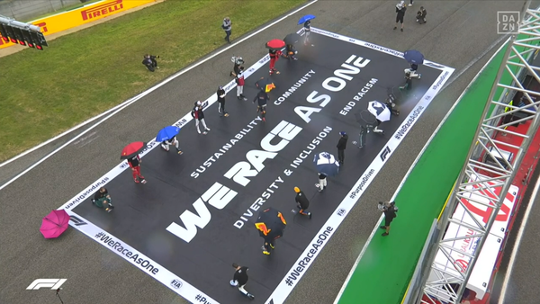 F1の統一イニシアチブ #WeRaceAsOne と人種差別へのメッセージ