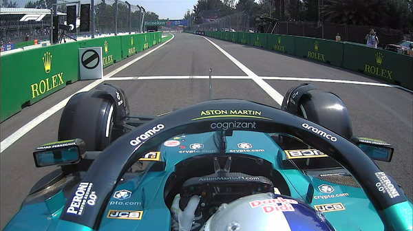 セバスチャン・ベッテル（アストンマーティン）マテシッツへの敬意を表した2022年F1メキシコGP用のヘルメットデザイン