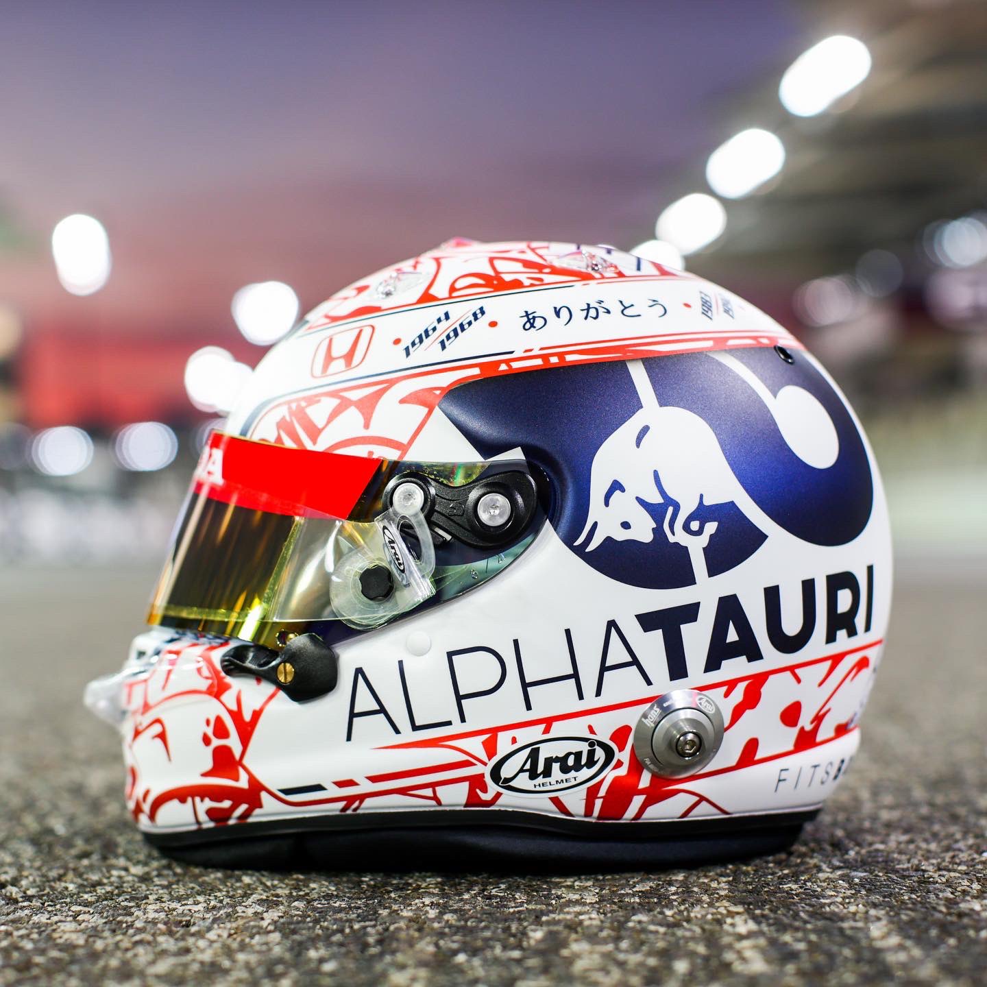 角田裕毅 2021アブダビGPヘルメット 1/1 アライヘルメット 角田裕毅 2021アブダビGPヘルメット 1/1 アライヘルメット