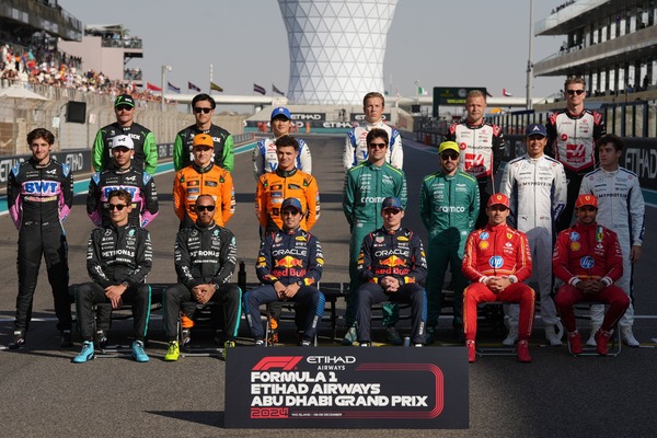 F1ドライバー集合写真：2024年F1アブダビGP