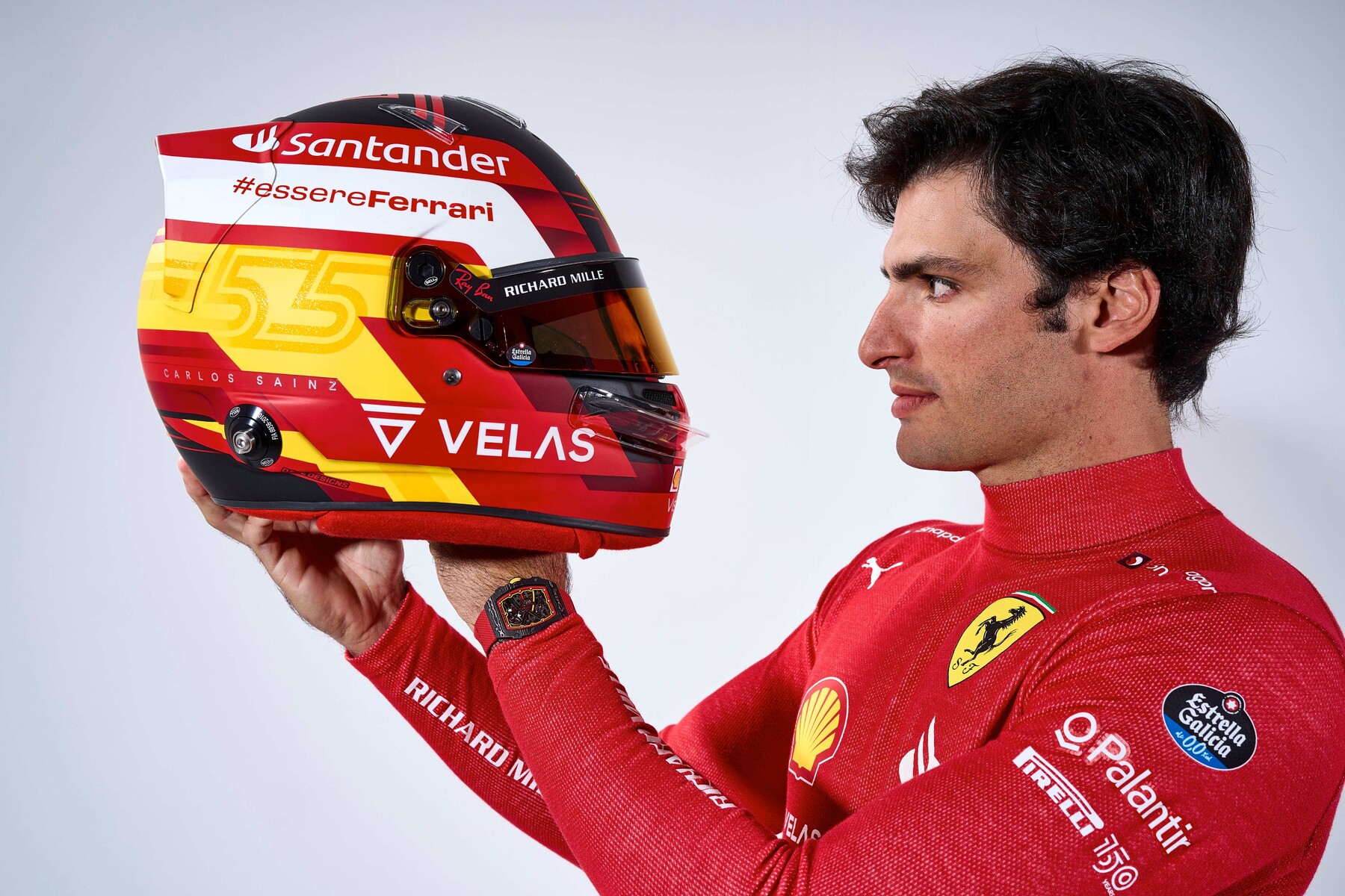 カルロス・サインツJr. 2022年F1ヘルメット写真 : F1通信jp カルロス・サインツJr. 2022年F1ヘルメット写真 : F1通信jp
