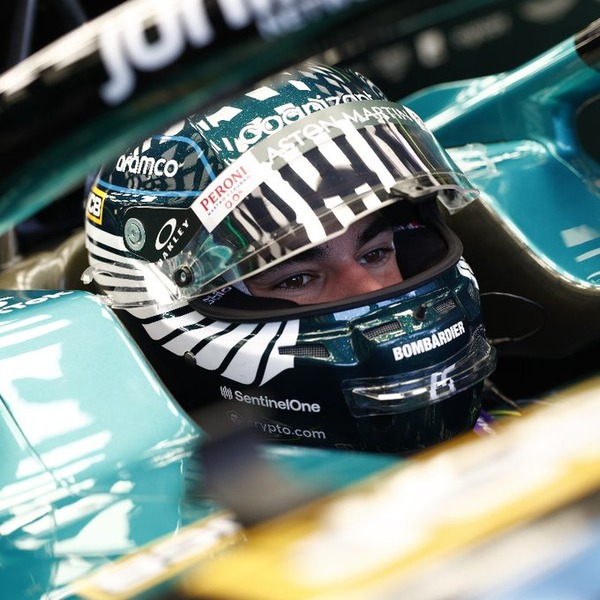 ランス・ストロールの2023年F1ヘルメット Stilo(スティーロ)製ヘルメット
