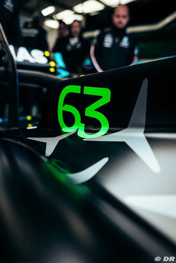 メルセデスW14