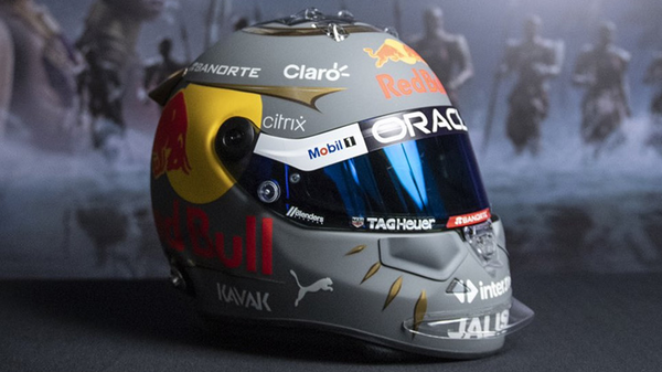 セルジオ・ペレス（レッドブル）2022年F1サンパウロGP用のヘルメットデザイン「ブラックパンサー」