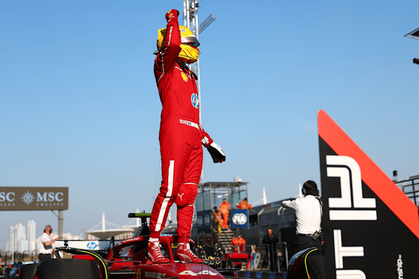ルイス・ハミルトン、スプリントのポール獲得！