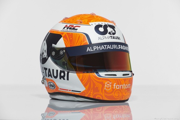 角田裕毅 2022年F1ヘルメット