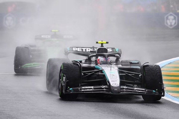 キミ・アントネッリは厳しいコンディションの中のデビュー戦で輝いた:2025年F1オーストラリアGP
