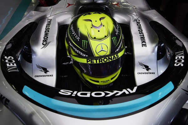 ルイス・ハミルトン 2022年F1ヘルメット