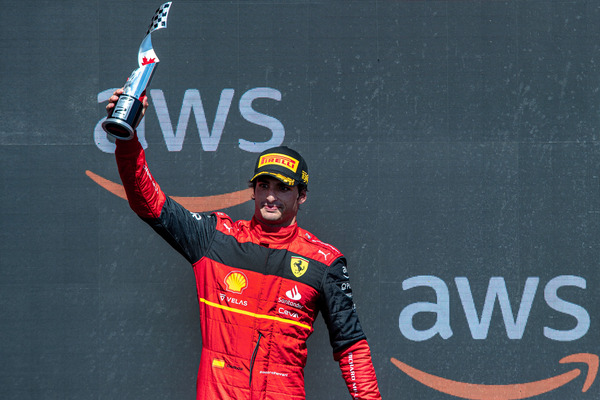 カルロス・サインツJr.（フェラーリ）表彰式：2022年F1カナダGP