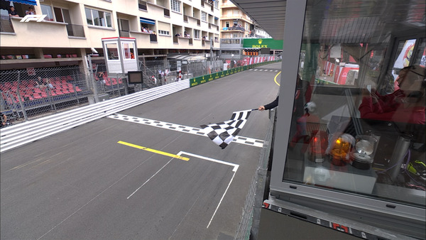 チェッカー・フラッグが振られる:2024年F1モナコGP FP1