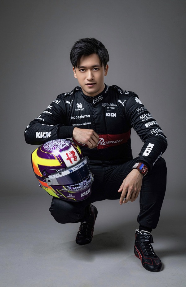 周冠宇 2023年F1ヘルメット（BELL製ヘルメット）