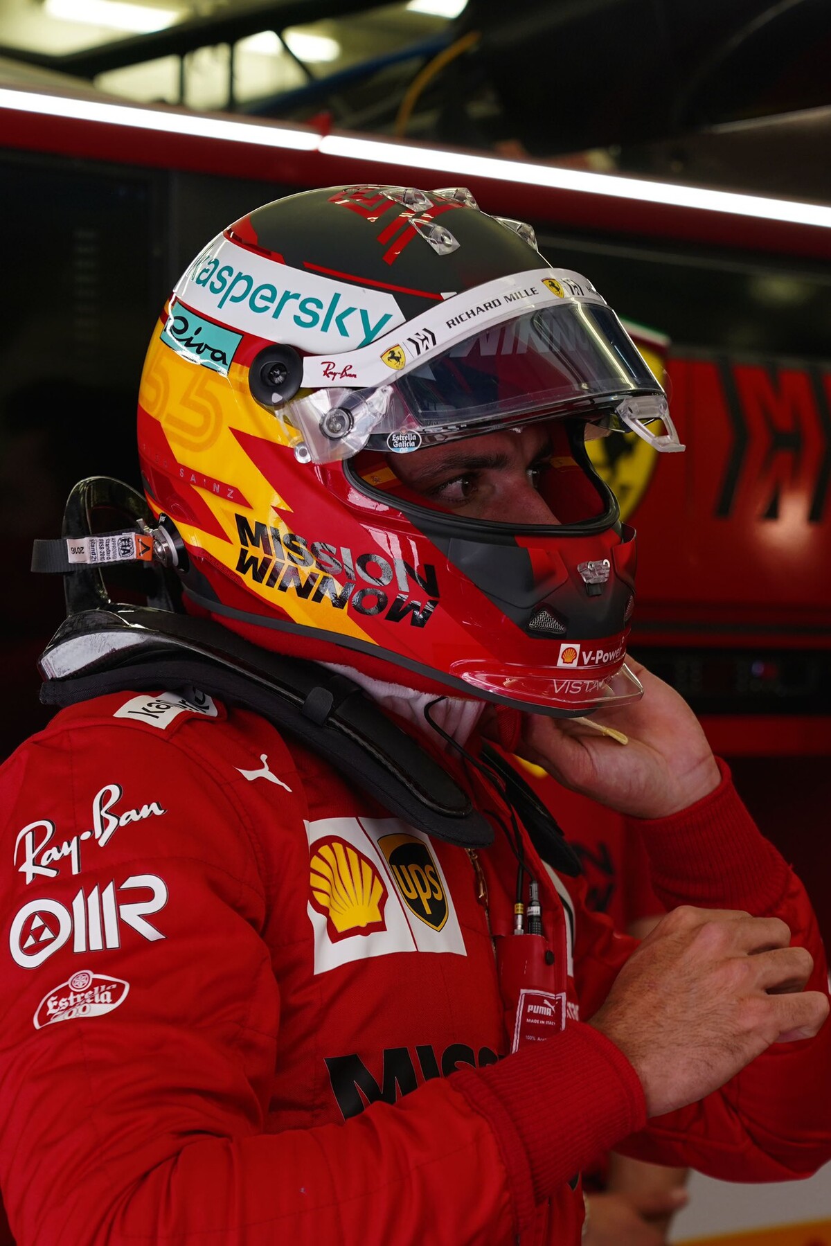 カルロス・サインツ 2021年F1ヘルメット写真 : F1通信jp カルロス・サインツ 2021年F1ヘルメット写真 : F1通信jp