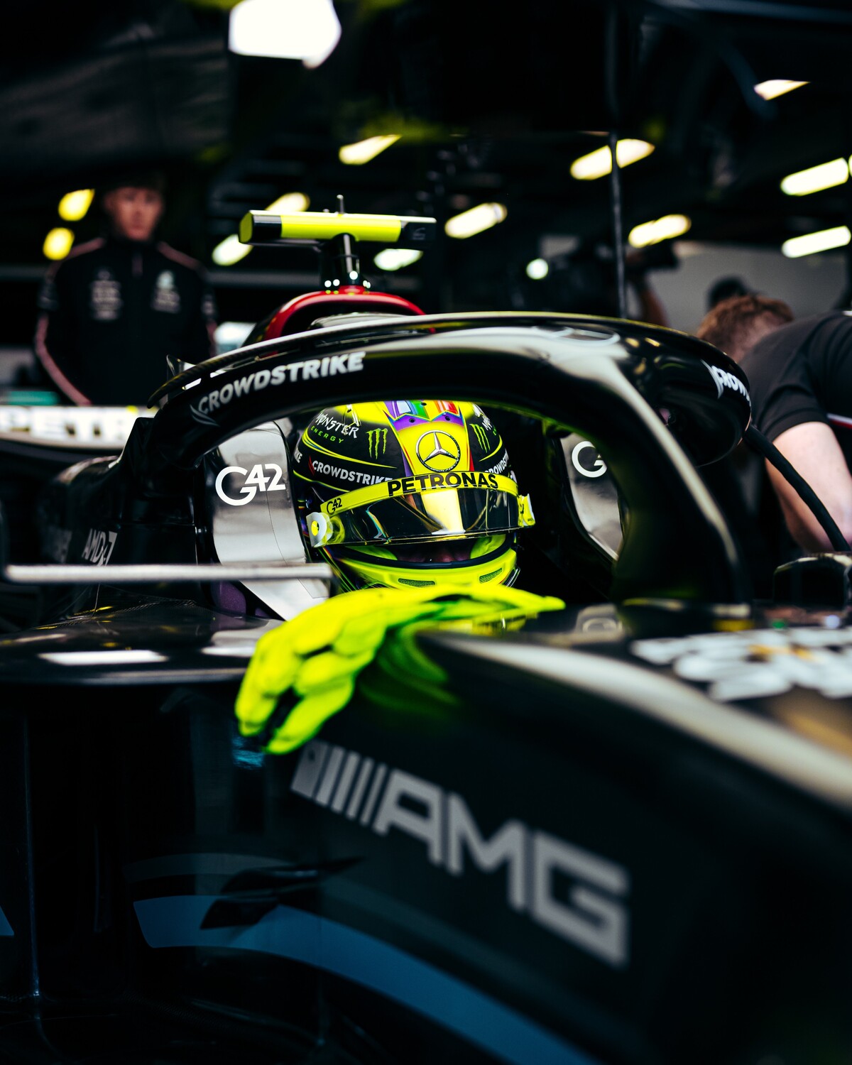 F1 Mercedes AMG ルイスハミルトン ½スケール ヘルメット 楽天市場】BBR 1/2 ヘルメット メルセデス 2022 ルイス