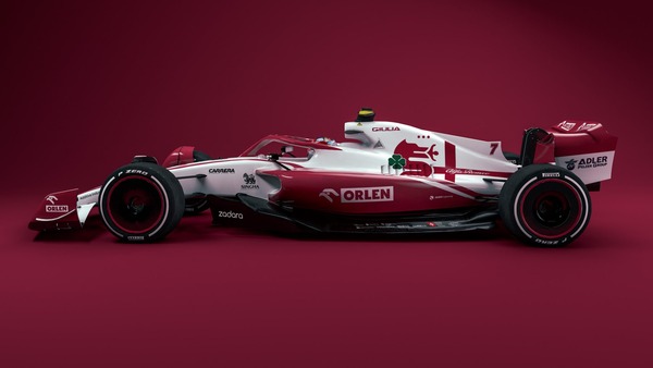 2022年F1マシンに描かれたアルファロメオの2021年カラーリング