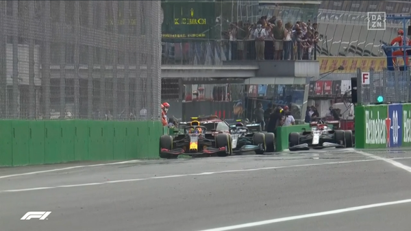 イタリアGPスタート