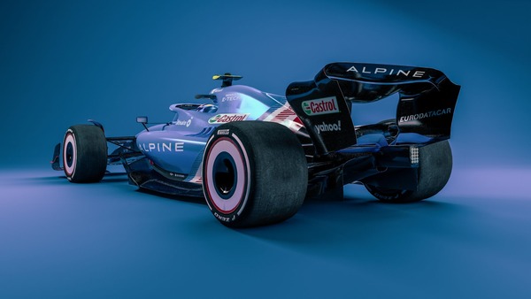 2022年F1マシンに描かれたアルピーヌの2021年カラーリング