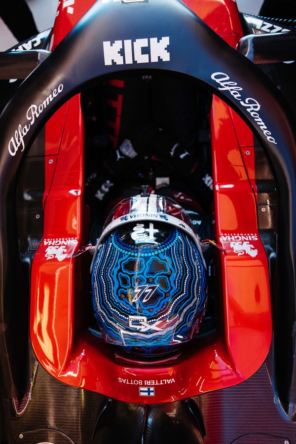 バルテリ・ボッタスのヘルメット：2023年F1オーストラリアGP仕様（Stilo（スティーロ）製ヘルメット）
