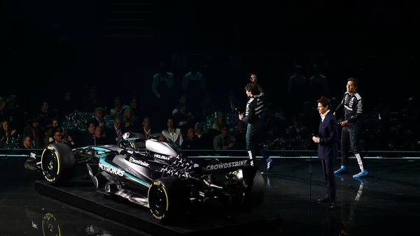 メルセデスの2025年F1マシンカラーリング