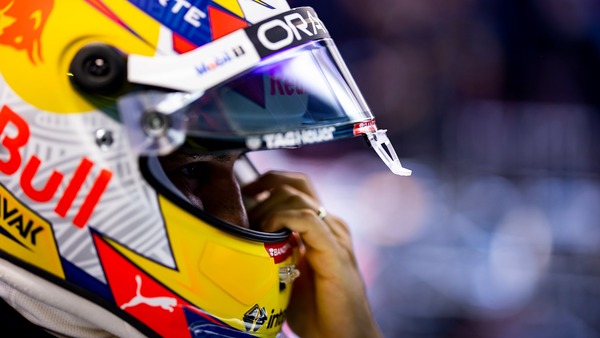 セルジオ・ペレスの2022年F1ヘルメット