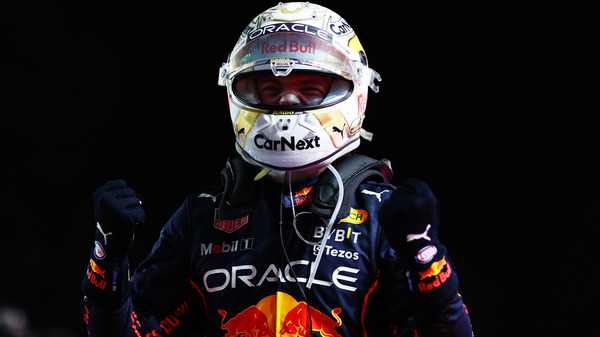 マックス・フェルスタッペンの2022年F1レーシングスーツ