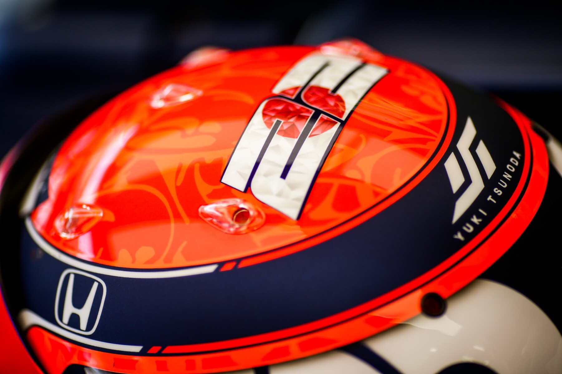 角田裕毅 2021年F1ヘルメット写真 : F1通信jp