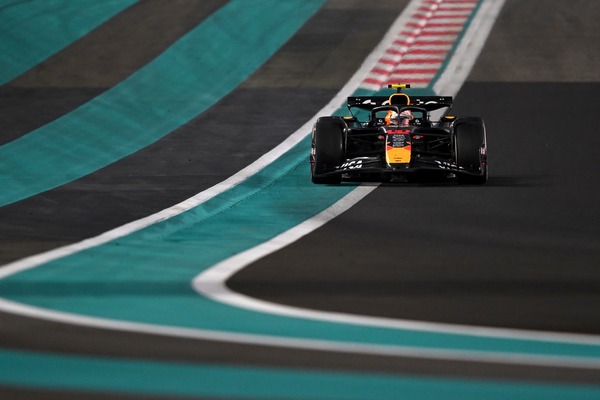 角田裕毅もハードでスタートしたドライバーのひとりだった：2025年F1アブダビGP