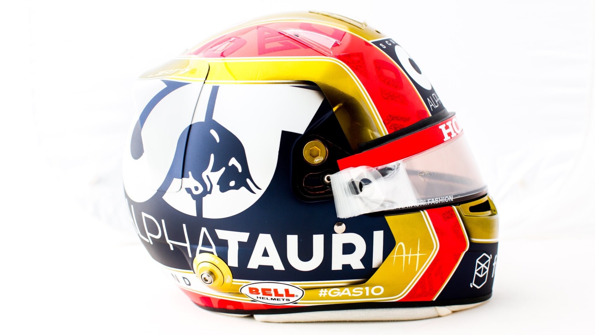 ピエール・ガスリー、モナコ仕様のヘルメット : F1通信jp