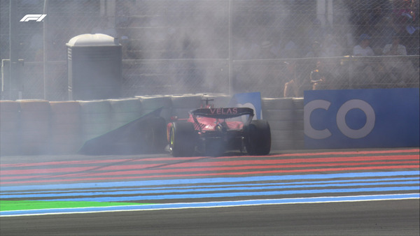 首位走行中のルクレールが壁に激突:2022年F1フランスGP<br>