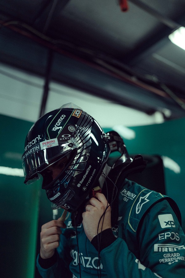 ランス・ストロールの2023年F1ヘルメット Stilo（スティーロ）製ヘルメット