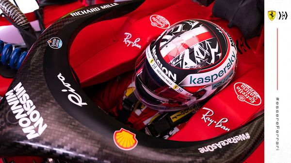 シャルル・ルクレール(フェラーリ)2021年F1ヘルメット