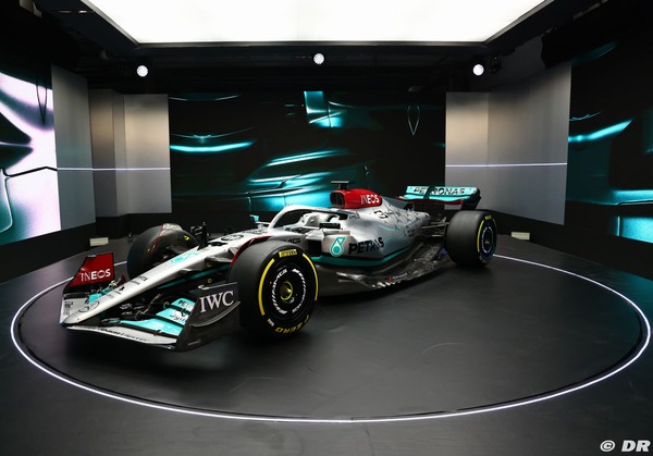 メルセデスW13:2022年F1マシン
