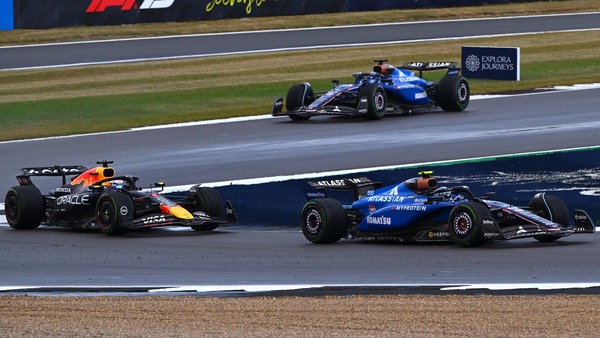 カルロス・サインツ、マックス・フェルスタッペン、アレックス・アルボン:2025年F1イギリスGP