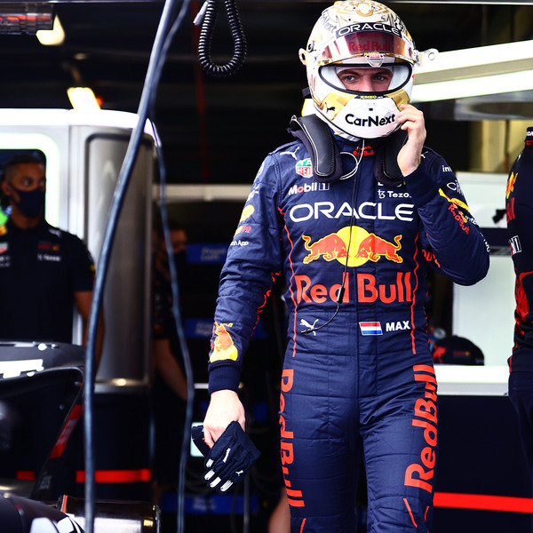 マックス・フェルスタッペンの2022年F1レーシングスーツ