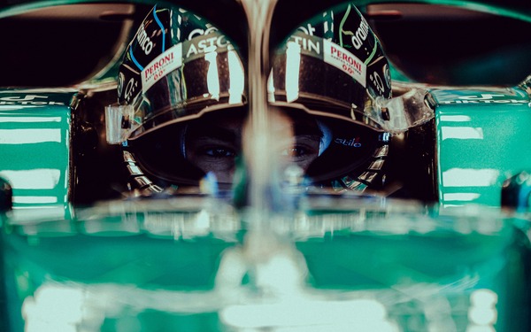 ランス・ストロールの2023年F1ヘルメット Stilo(スティーロ)製ヘルメット